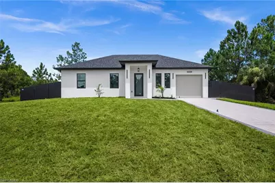 1039 Bassinger Ave S, Lehigh Acres, FL 33974 - Photo 5