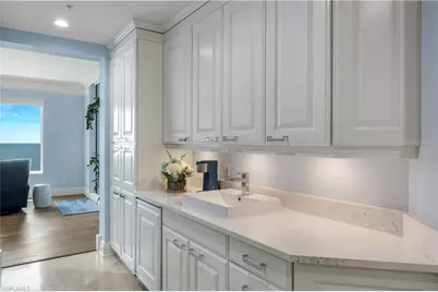 81 Seagate Dr #803, Naples, FL 34103 - Photo 9