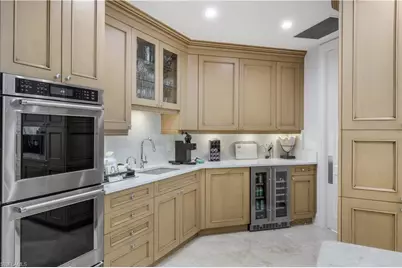 81 Seagate Dr #803, Naples, FL 34103 - Photo 23