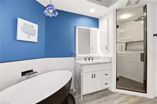 425 Cove Tower Dr, Naples, FL 34110 - Photo 21