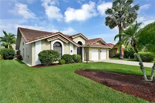453 Countryside Dr, Naples, FL 34104 - Photo 31