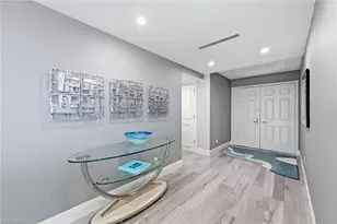 8111 Bay Colony Dr, Naples, FL 34108 - Photo 3