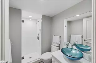 8111 Bay Colony Dr, Naples, FL 34108 - Photo 29