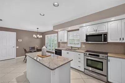 13360 Southampton Dr, Bonita Springs, FL 34135 - Photo 11