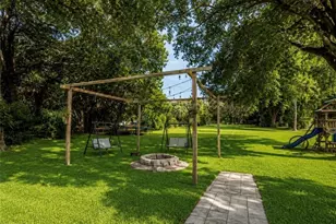 3470 White Blvd, Naples, FL 34117 - Photo 23