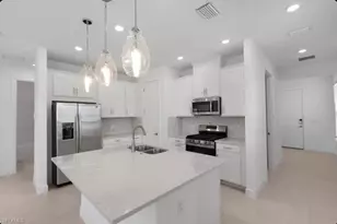 26924 Lark Ct, Punta Gorda, FL 33955 - Photo 3