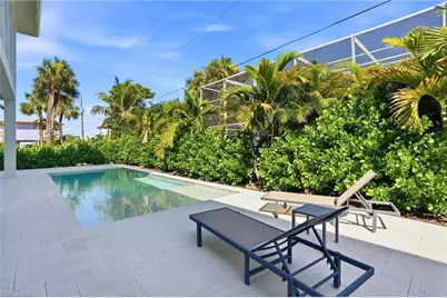 117 Hercules Dr, Fort Myers Beach, FL 33931 - Photo 11
