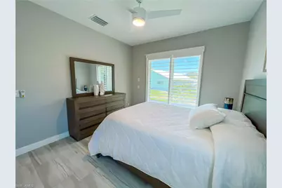 554 N Barfield Dr, Marco Island, FL 34145 - Photo 33