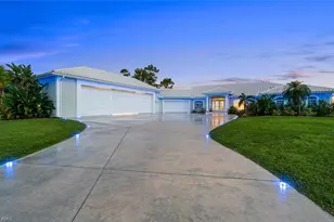 18683 Baseleg Ave, North Fort Myers, FL 33917 - Photo 5