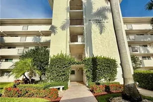 1 High Point Cir W, Naples, FL 34103 - Photo 23