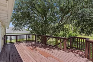 2216 Leda Ave S, Lehigh Acres, FL 33973 - Photo 31