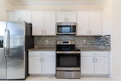3669 Crimson Ln, Fort Myers, FL 33916 - Photo 9