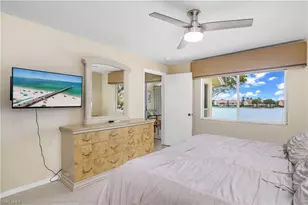 7754 Emerald Cir, Naples, FL 34109 - Photo 15