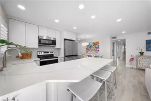 3200 Gulf Shore Blvd N, Naples, FL 34103 - Photo 5