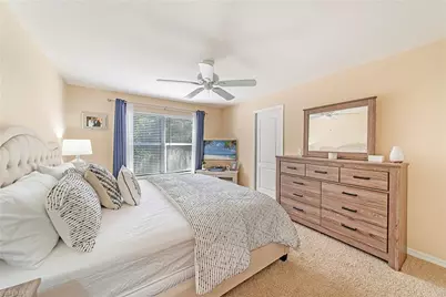 1032 Tivoli Ln, Naples, FL 34104 - Photo 11