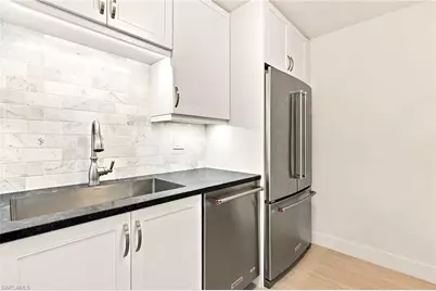 4001 Gulf Shore Blvd N #904, Naples, FL 34103 - Photo 13