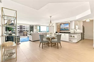 4001 Gulf Shore Blvd N, Naples, FL 34103 - Photo 7