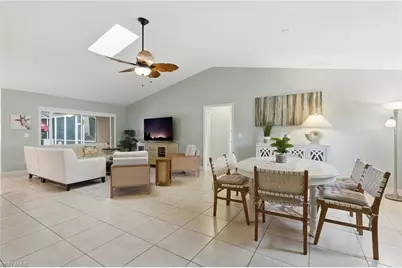 2548 River Reach Dr, Naples, FL 34104 - Photo 7