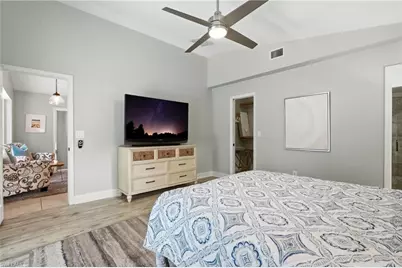 2548 River Reach Dr, Naples, FL 34104 - Photo 21