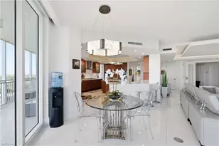 13675 Vanderbilt Dr, Naples, FL 34110 - Photo 19