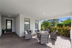 19640 Aqua View Ln, Fort Myers, FL 33913 - Photo 9