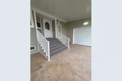 27646 Bourbonniere Dr, Bonita Springs, FL 34135 - Photo 3