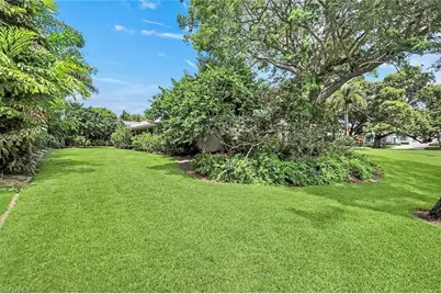 675 Murex Dr, Naples, FL 34102 - Photo 33