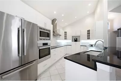 1960 Timarron Way, Naples, FL 34109 - Photo 13