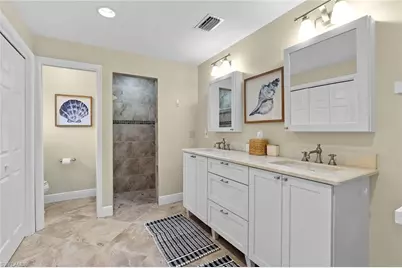 675 Harbour Dr, Naples, FL 34103 - Photo 19