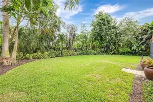 675 Harbour Dr, Naples, FL 34103 - Photo 31