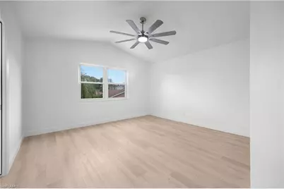 12960 Eagle Pointe Cir, Fort Myers, FL 33913 - Photo 13