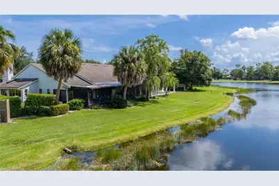 360 Edgemere Way N #25, Naples, FL 34105 - Photo 43