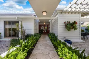 360 Edgemere Way N, Naples, FL 34105 - Photo 39