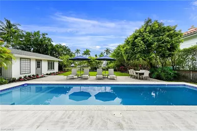 134 16th Ave S, Naples, FL 34102 - Photo 1