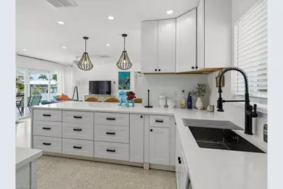 1206 Martinique Ct, Marco Island, FL 34145 - Photo 3