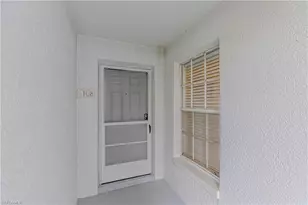 9600 Victoria Ln, Naples, FL 34109 - Photo 23