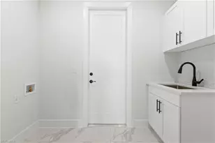 4272 31st Ave NE, Naples, FL 34120 - Photo 9
