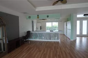 1629 NE 27th St, Cape Coral, FL 33909 - Photo 5