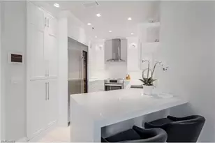 365 5th Ave S, Naples, FL 34102 - Photo 1