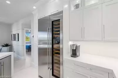 365 5th Ave S #307, Naples, FL 34102 - Photo 5