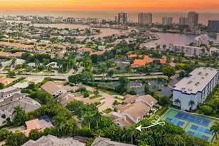 569 Park Shore Dr, Naples, FL 34103 - Photo 19