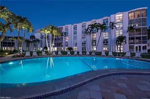400 Park Shore Dr, Naples, FL 34103 - Photo 13