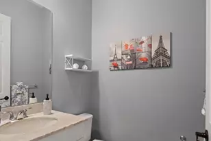 8812 Madrid Cir, Naples, FL 34104 - Photo 11