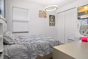 8812 Madrid Cir, Naples, FL 34104 - Photo 23