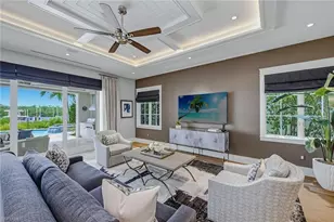 185 15th St S, Naples, FL 34102 - Photo 3