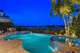 185 15th St S, Naples, FL 34102 - Photo 9