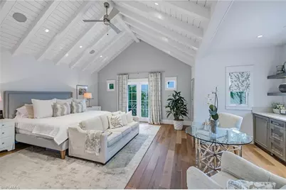 185 15th St S, Naples, FL 34102 - Photo 13
