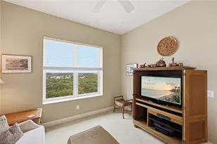 420 Cove Tower Dr, Naples, FL 34110 - Photo 15