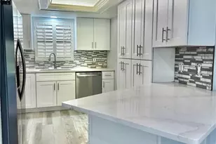 4955 Pepper Cir, Naples, FL 34113 - Photo 3
