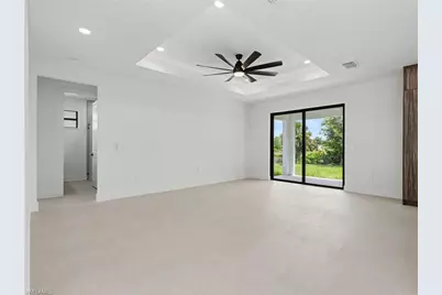 913 Joponica Ave S, Lehigh Acres, FL 33974 - Photo 7